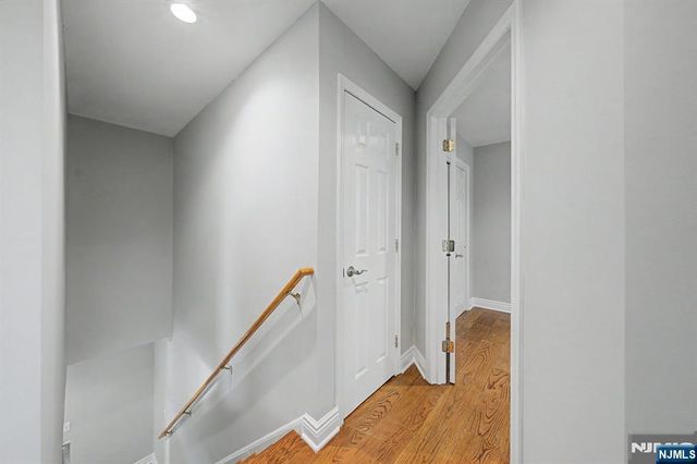 4 Michael Court, Hamburg, NJ 07419