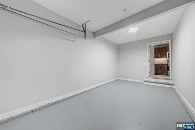4 Michael Court, Hamburg, NJ 07419