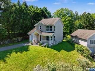 4 Michael Court, Hamburg, NJ 07419