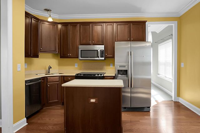 9136 Southern Grove Court, North Charleston, SC 29406