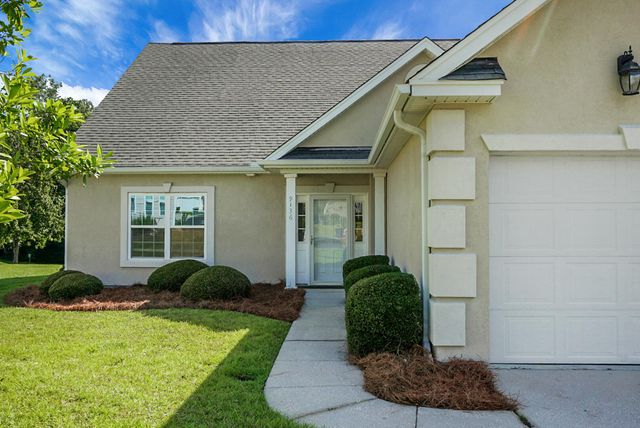 9136 Southern Grove Court, North Charleston, SC 29406