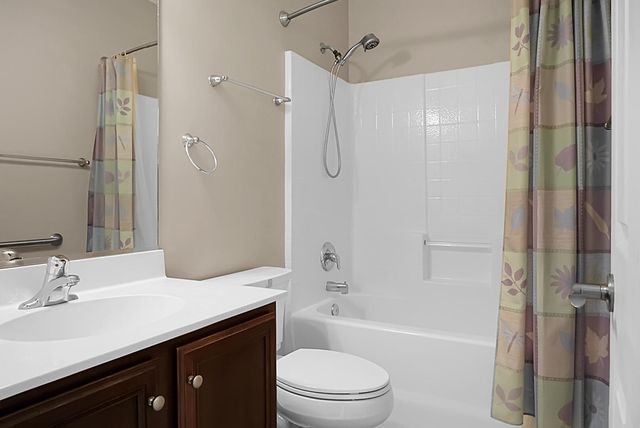 9136 Southern Grove Court, North Charleston, SC 29406