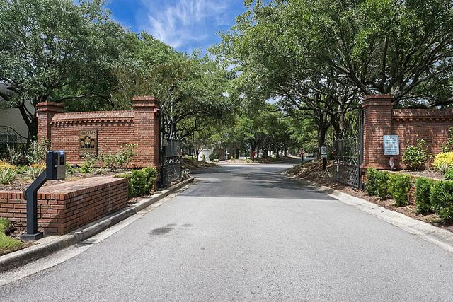 9136 Southern Grove Court, North Charleston, SC 29406