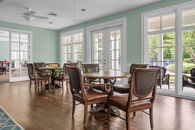 9136 Southern Grove Court, North Charleston, SC 29406