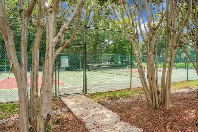 9136 Southern Grove Court, North Charleston, SC 29406