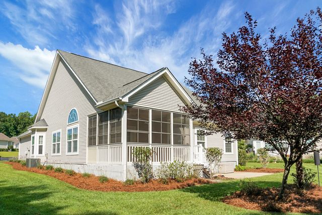 9136 Southern Grove Court, North Charleston, SC 29406