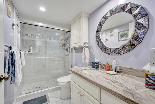 1502 Whitehall Dr 305, Davie, FL 33324