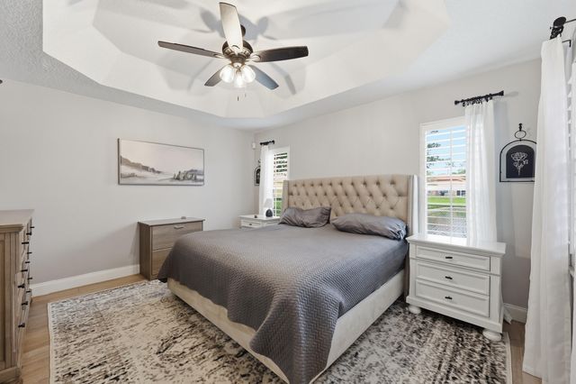 2013 Bonisle Circle, Riviera Beach, FL 33418