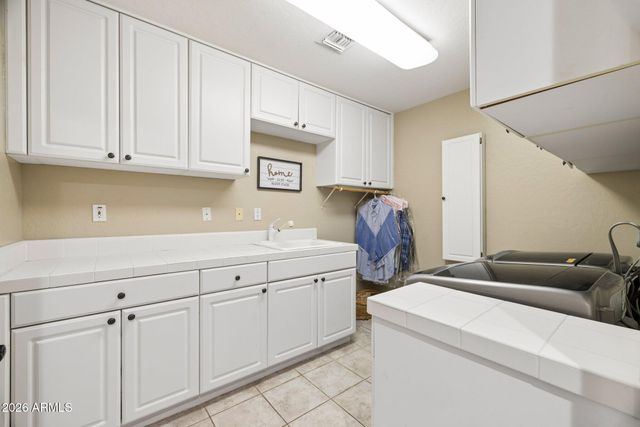 11814 S TUZIGOOT Court, Phoenix, AZ 85044