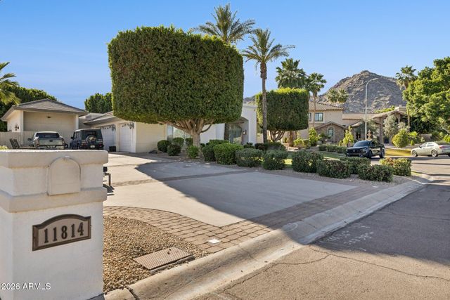 11814 S TUZIGOOT Court, Phoenix, AZ 85044