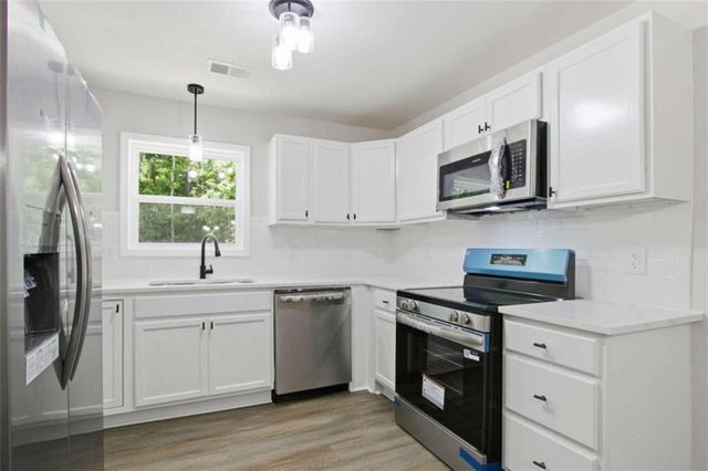 1737 Yellow Street, Conyers, GA 30012
