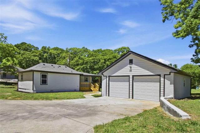 1737 Yellow Street, Conyers, GA 30012