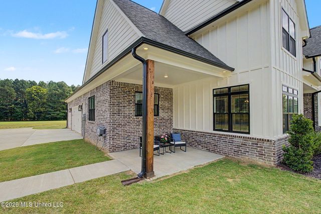 5042 Sophia Lane, Hernando, MS 38632
