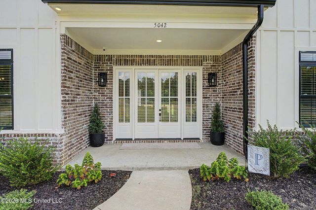5042 Sophia Lane, Hernando, MS 38632