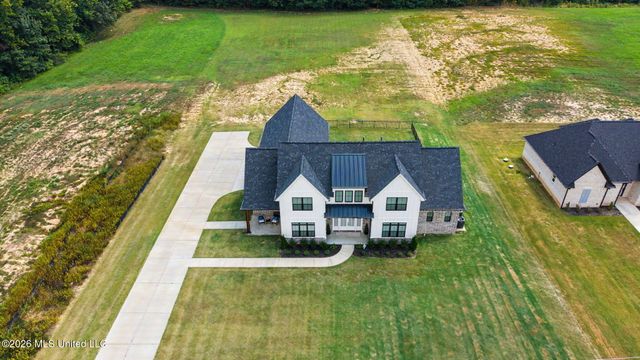 5042 Sophia Lane, Hernando, MS 38632
