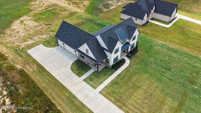 5042 Sophia Lane, Hernando, MS 38632