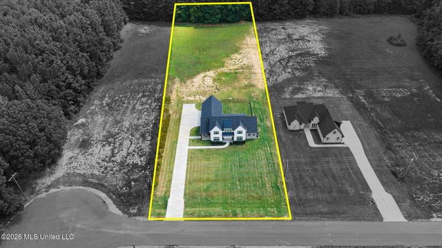 5042 Sophia Lane, Hernando, MS 38632