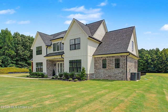5042 Sophia Lane, Hernando, MS 38632