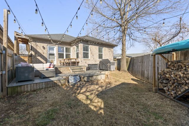 6605 Beacon Ln, Nashville, TN 37209