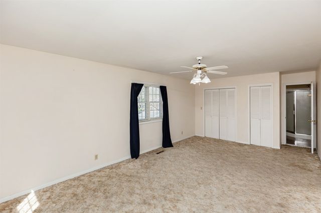 2010 44th Street, Des Moines, IA 50310