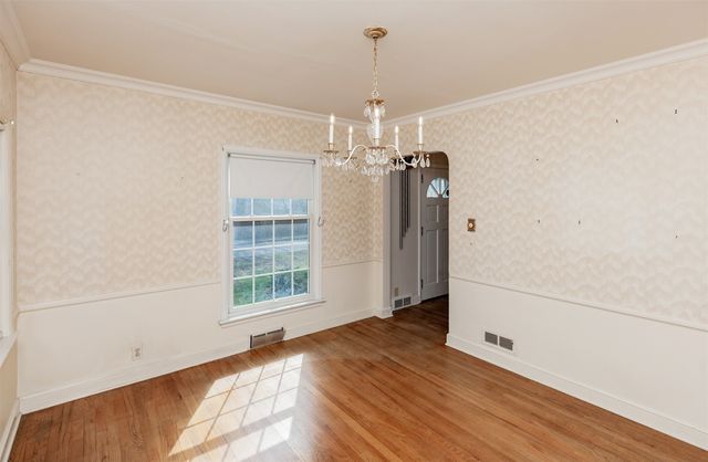 2010 44th Street, Des Moines, IA 50310