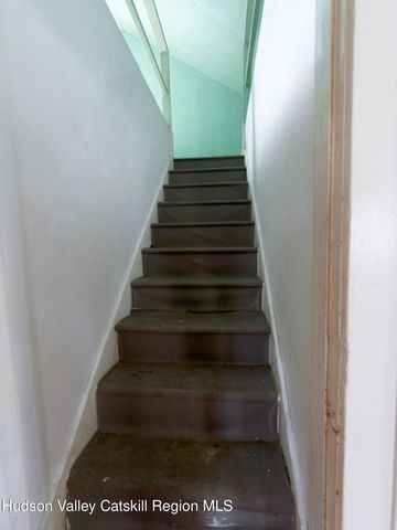 29 Ten Broeck Avenue, Hudson, NY 12534