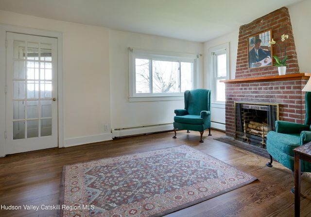 29 Ten Broeck Avenue, Hudson, NY 12534