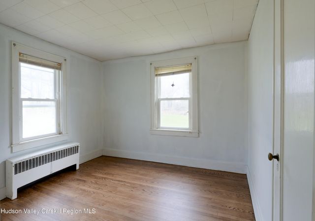 29 Ten Broeck Avenue, Hudson, NY 12534