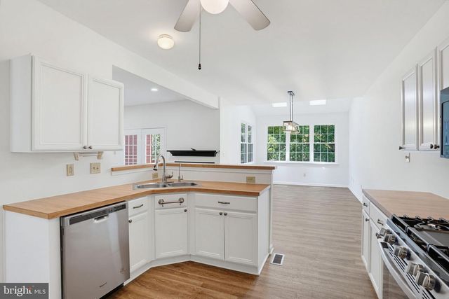 344 S WATERFORD LN, Wilmington, DE 19808