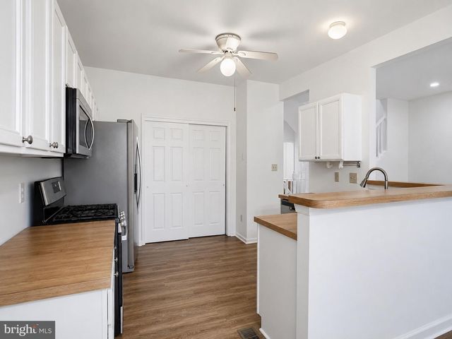 344 S WATERFORD LN, Wilmington, DE 19808