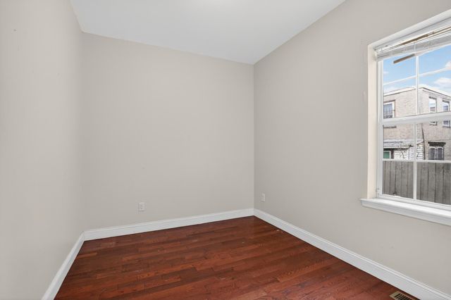 1802 E HUNTINGDON ST, Philadelphia, PA 19125