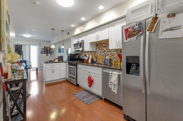 1802 E HUNTINGDON ST, Philadelphia, PA 19125