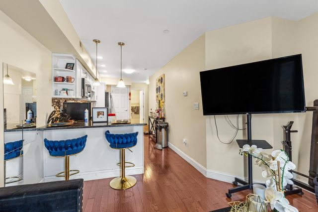 1802 E HUNTINGDON ST, Philadelphia, PA 19125