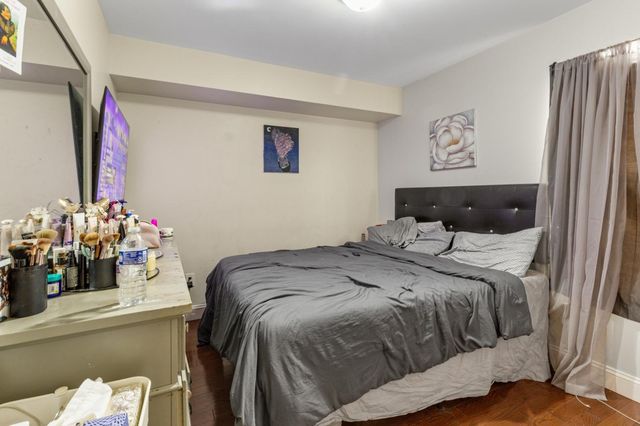 1802 E HUNTINGDON ST, Philadelphia, PA 19125