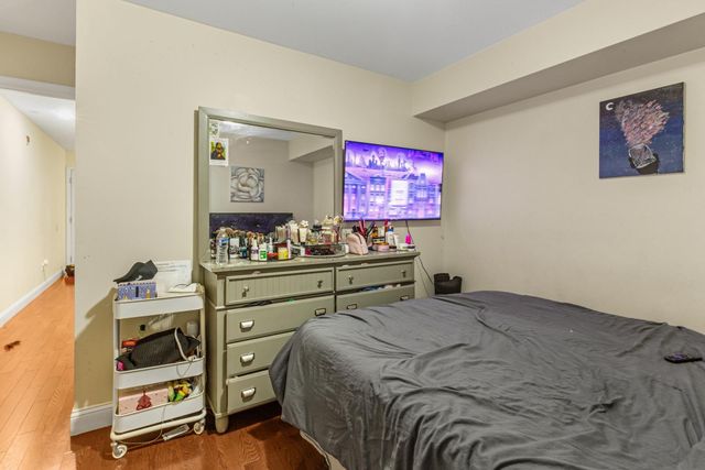 1802 E HUNTINGDON ST, Philadelphia, PA 19125