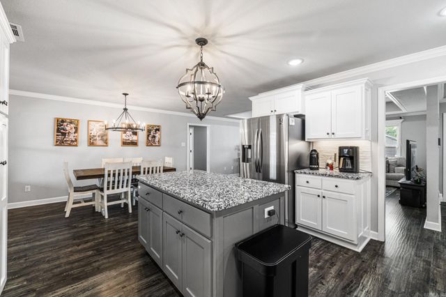 33 Cimarron Cir, Cabot, AR 72023