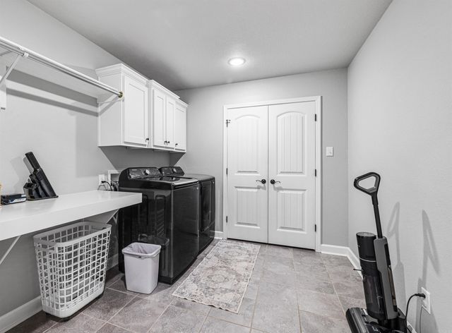33 Cimarron Cir, Cabot, AR 72023