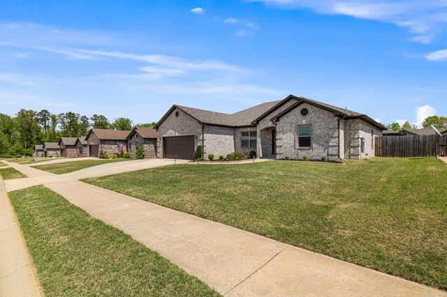 33 Cimarron Cir, Cabot, AR 72023