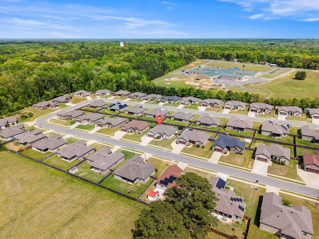 33 Cimarron Cir, Cabot, AR 72023