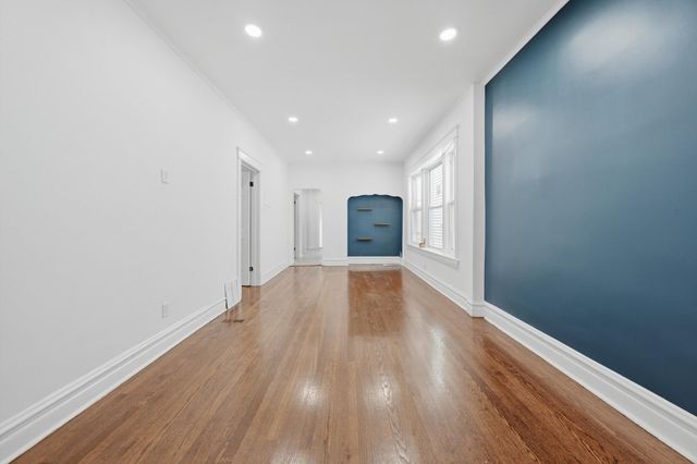 710 E 92nd Place, Chicago, IL 60619
