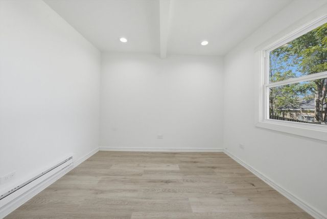 710 E 92nd Place, Chicago, IL 60619