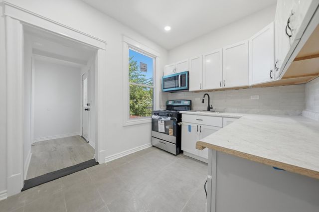 710 E 92nd Place, Chicago, IL 60619