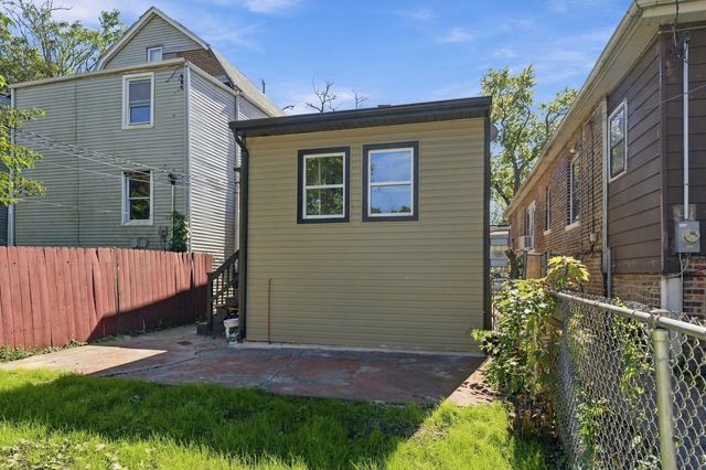 710 E 92nd Place, Chicago, IL 60619