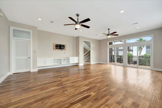 1202 Todville Road, Seabrook, TX 77586