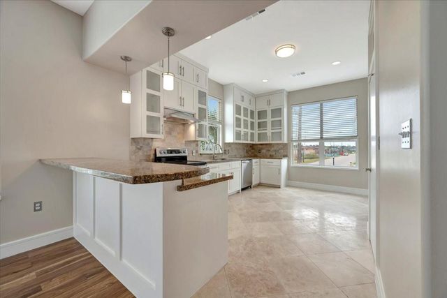 1202 Todville Road, Seabrook, TX 77586