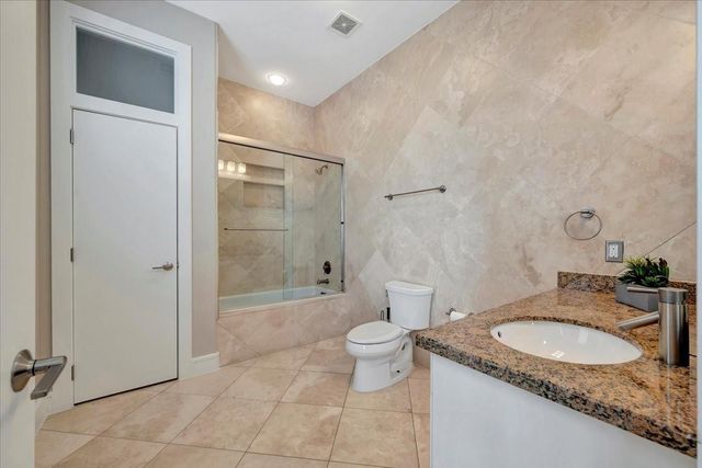 1202 Todville Road, Seabrook, TX 77586