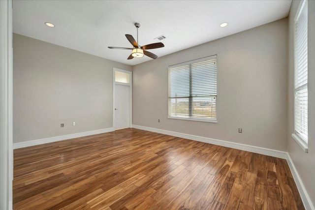 1202 Todville Road, Seabrook, TX 77586