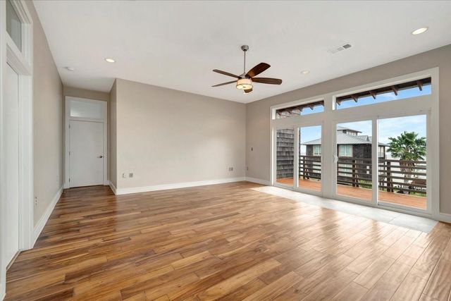 1202 Todville Road, Seabrook, TX 77586