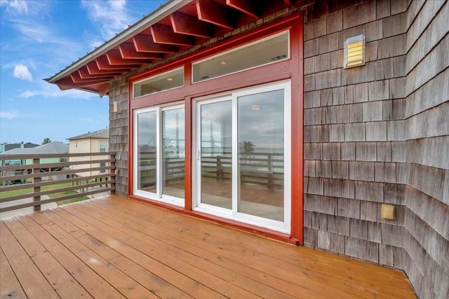 1202 Todville Road, Seabrook, TX 77586