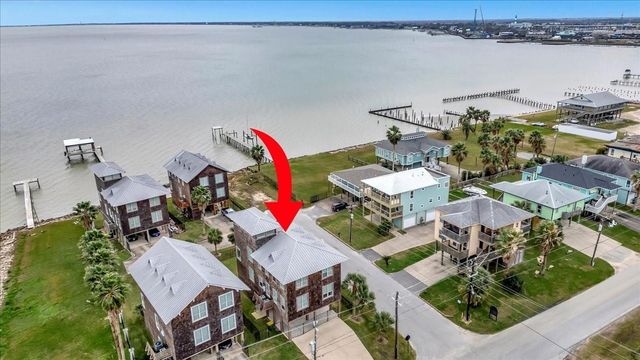 1202 Todville Road, Seabrook, TX 77586